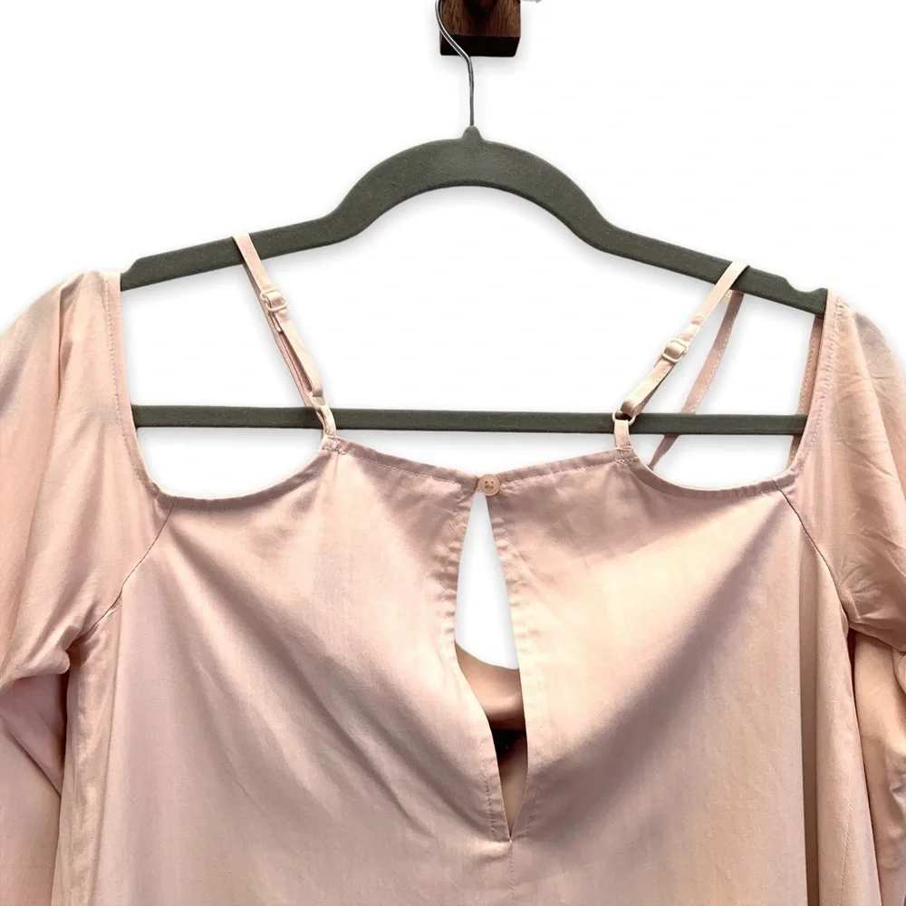 Revolve Dress Womens Extra Small Powder Pink Romantic Feminine Cold Shoulder Y2K - Picture 6 of 12